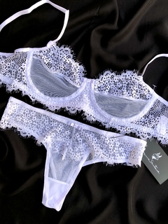 Conjunto Maristella na internet