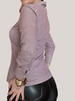 Camisa Atemporal de Listras (P) - Amorá Brechó