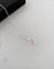 Colar ponto de luz quadrado rosa