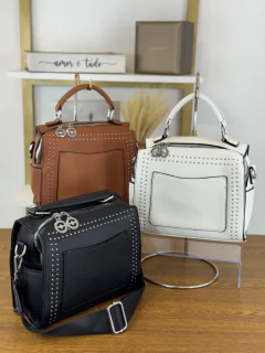 Bolsa Baú com Aplicações de Tachinhas - Katte - comprar online