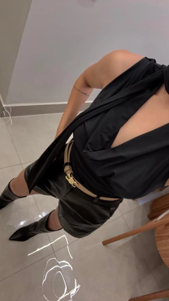 BLUSA BABI DRAPEADO na internet