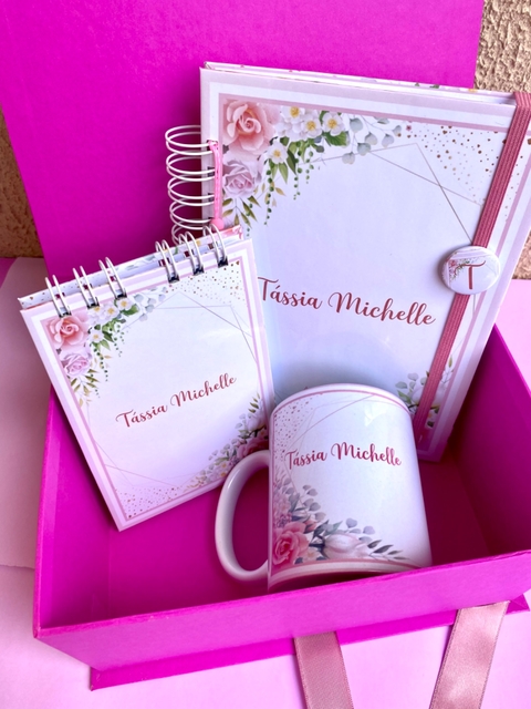 KIT NA CAIXA PERSONALIZADO - FLORAL
