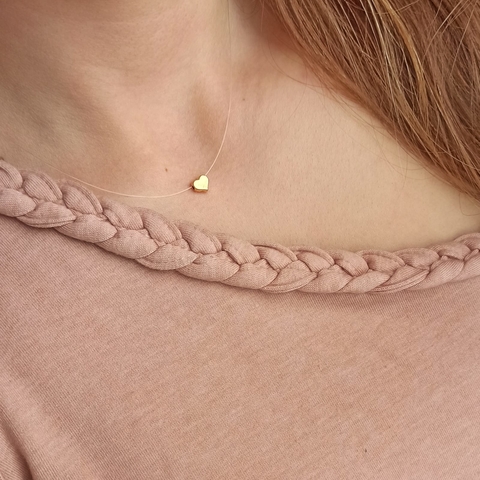 Collar Invisible Corazón.