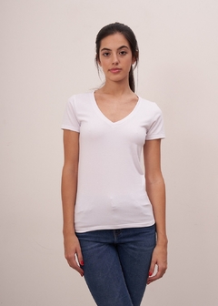 Remera Cata Cuello V - TM21501 - tienda online