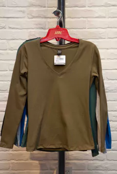 Remera Vivi V - TM21522 en internet