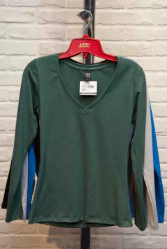 Remera Vivi V - TM21522 - VOV JEANS