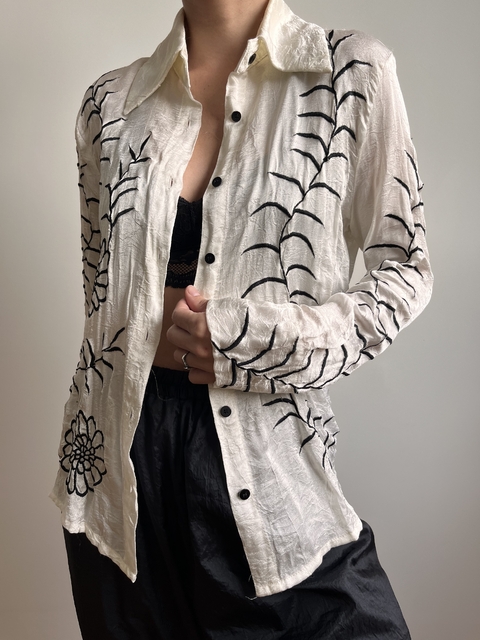 Camisa vintage bordada