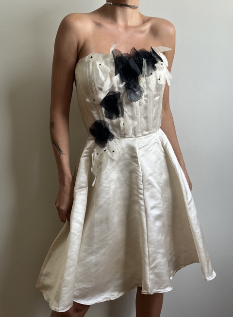 Vestido de seda tomara que caia