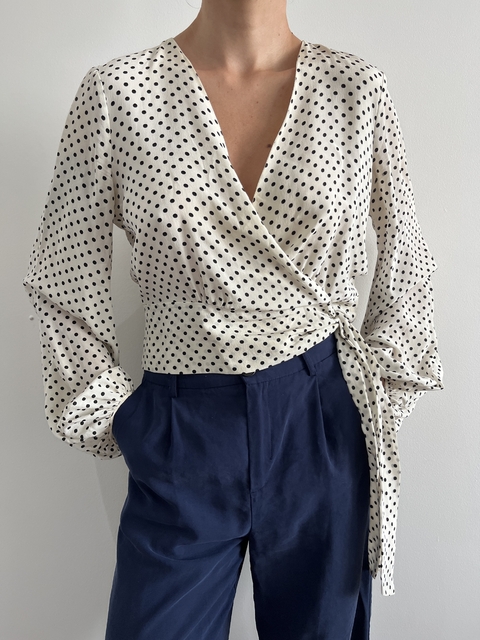 Blusa Le Lis Blanc Poá Seda (40) - comprar online