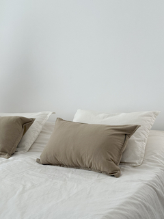 ALMOHADÓN 45x75 Camel - comprar online