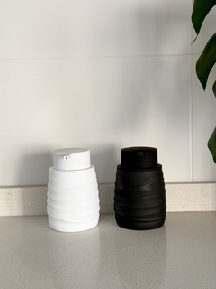 dispenser NY black - comprar online