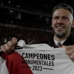 Campeones Monumentales - River Plate en internet