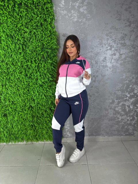 CONJUNTO MOLETOM BORDADO REF 136