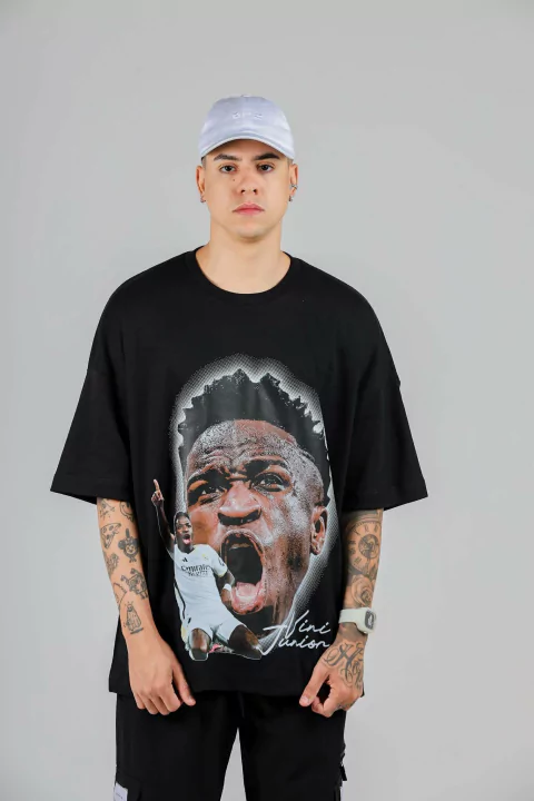 Camiseta Oversized Vini Junior - Preto