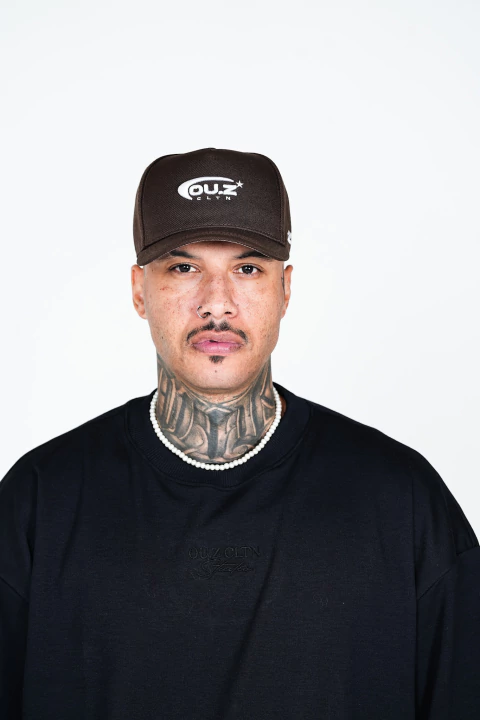 Boné SnapBack OU.Z CLTN - Marrom - comprar online