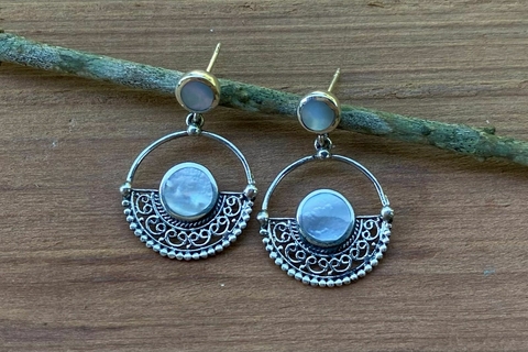 Brinco Mandala Madrepérola - comprar online