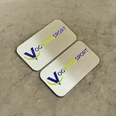 Broche personalizado 6x3 em aço inox escovado - comprar online