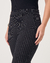 CALÇA SKINNY EM MALHA RISCA DE GIZ - PRETO - comprar online