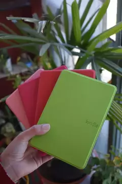 Imagen de Amazon Kindle Paperwhite 11va Gen 2021 | Funda Protectora Imantada