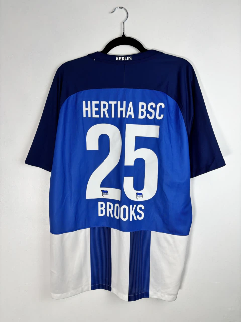 HERTHA BERLIN 2016/17 TITULAR (GG) #25 BROOKS - ETIQUETA