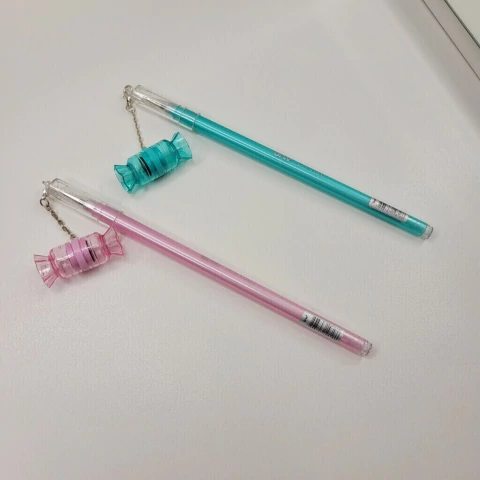 Caneta docinho com carimbo BRW