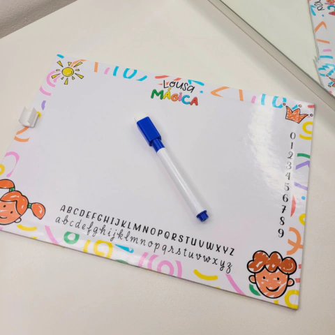 Lousa mágica com caneta e apagador