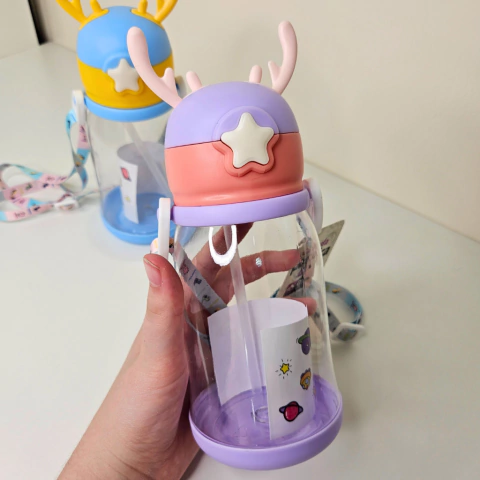 Garrafa de água Infantil com alça e canudo