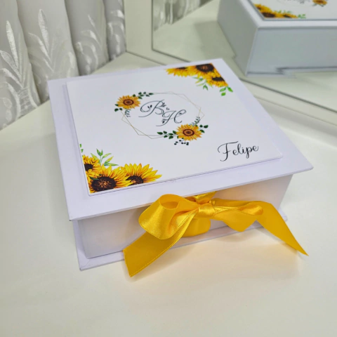 Caixa 15x15cm cartonada personalizada