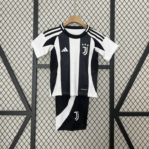 Conjunto Infantil Juventus I Home Adidas Preto e branco
