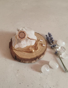 Pulseira Difusora Dourada Mandala I strass - Teca Mandalas Aromaterapia