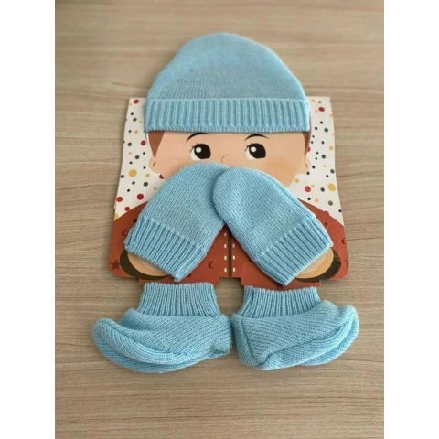 Kit de gorro e luvas recém nascido em tricot azul claro