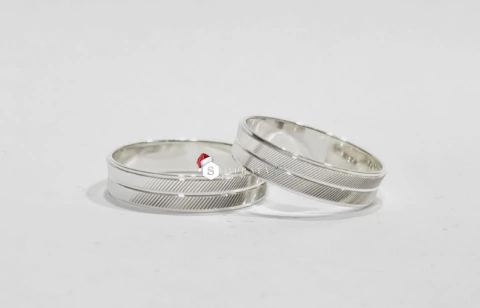 PAR DE ALIANÇAS ESTEIRA - PRATA LEGITIMA