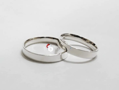 PAR DE ALIANÇAS LISA 4,5MM - PRATA LEGITIMA