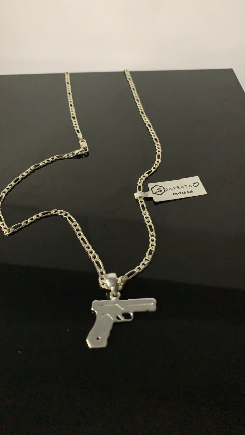 Corrente 3X1 3mm 70cm + Pingente Pistola - Prata Legitima