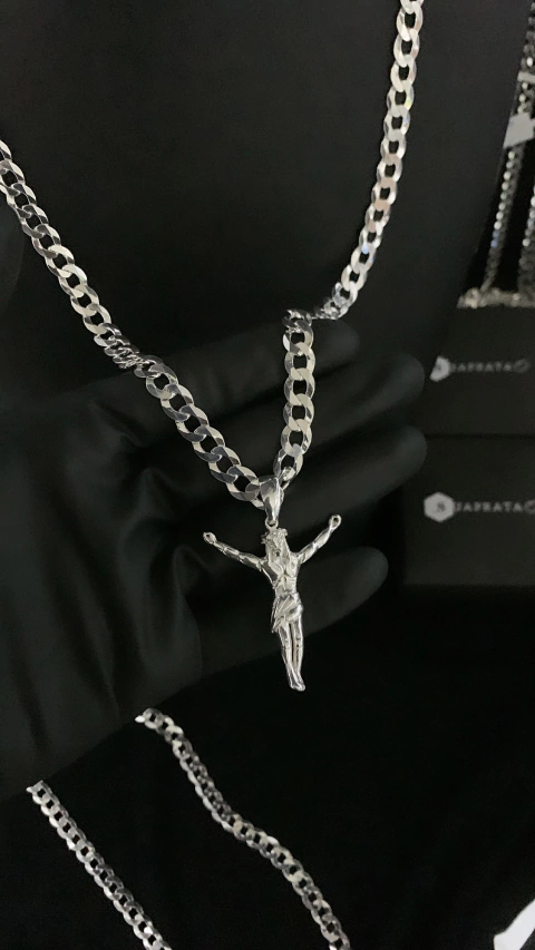 CORRENTE ESCAMADA 9MM 70CM + PINGENTE JESUS CRISTO AB - PRATA LEGITIMA