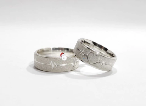 PAR DE ALIANÇAS BATIMENTOS - PRATA LEGITIMA