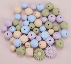 kit 50 piezas margarita beige, celeste, verde pastel y lila