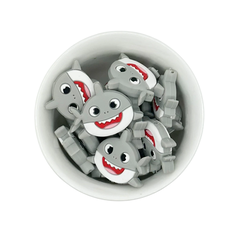 Mini mordillo baby shark gris - comprar online