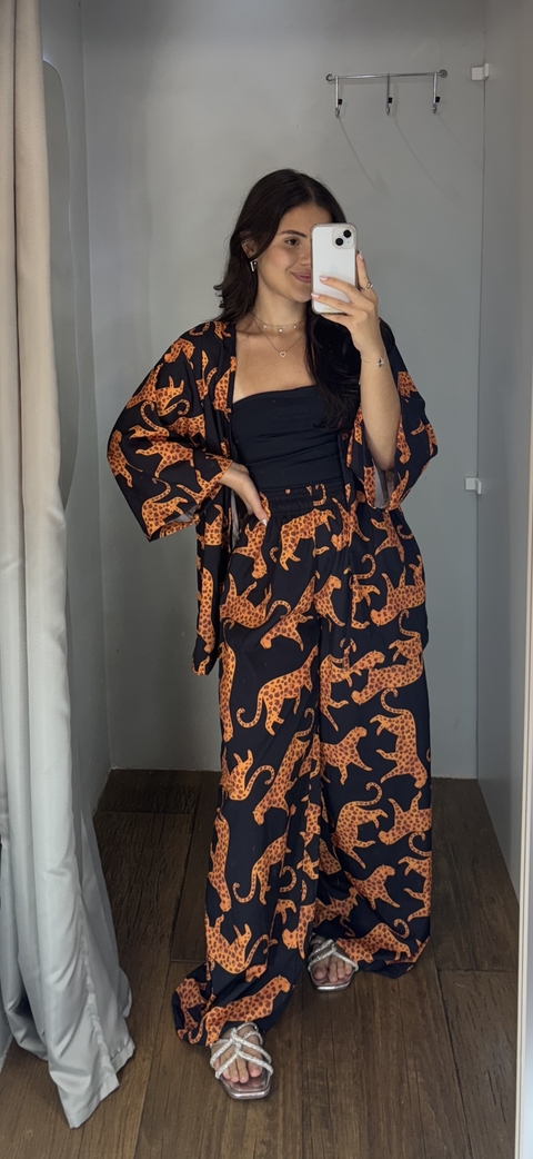 Kimono estampa onça pintada - comprar online