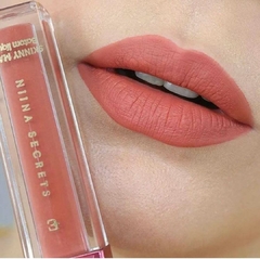 Batom Líquido Terracota Orquídea Niina Secrets Skinny Matte 5ml - comprar online
