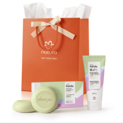 Presente Natura Flor de Pera e Melissa + Caixa Presenteável - comprar online