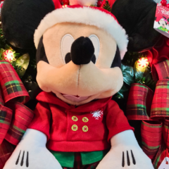 Guirlanda de Natal 58cm com Mickey e leds na internet