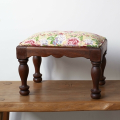 Banquinho floral