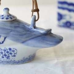 Bule oriental pato - Gabinete Curadoria