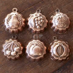 Conjunto forminhas cobre na internet