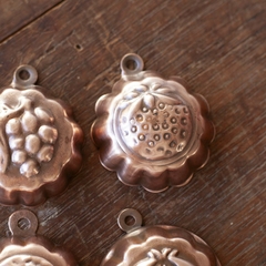 Conjunto forminhas cobre - Gabinete Curadoria