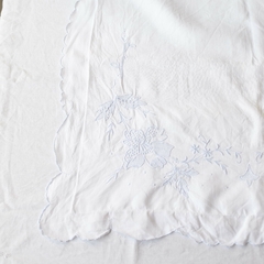 Fronha de linho com bordados - comprar online