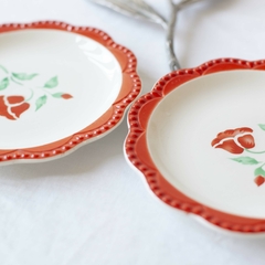Conjunto pratos flores - Gabinete Curadoria