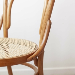 Imagem do Cadeira modelo Thonet Nº 14