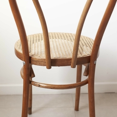 Cadeira modelo Thonet coração